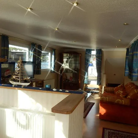 Hotelschiff Perle ברמן