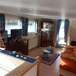 Hotelschiff Perle بوتيل 3*