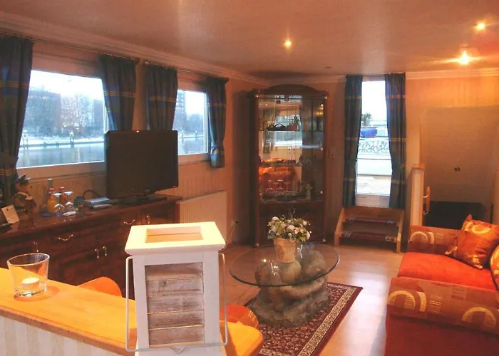 Hotelschiff Perle Brémy